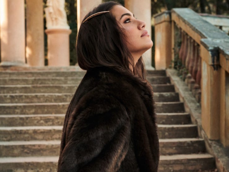 10 looks favoritos en las rebajas talla grande de Violeta