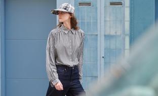 Las prendas básicas más esperadas de Uniqlo vuelven gracias a Clare Waight Keller